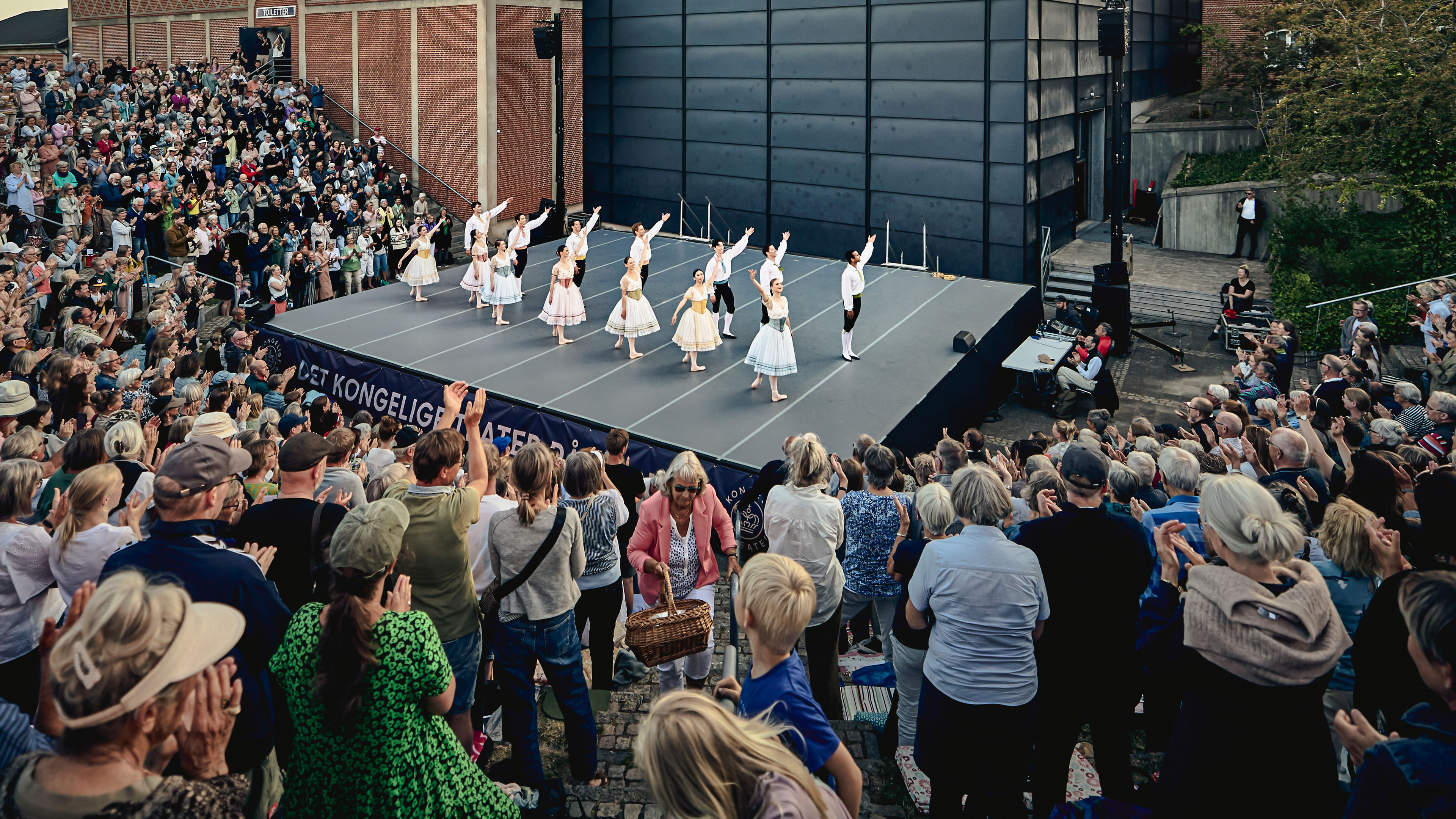 Ballet under åben himmel